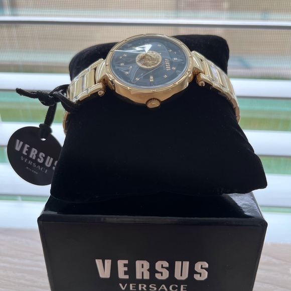 Versus byVersace Ladies Gold Watch - Picture 11 of 16